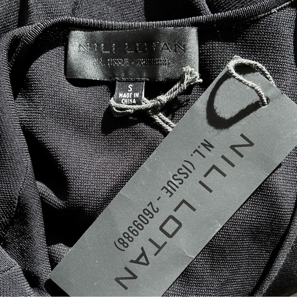 NILI LOTAN Iffet Plunging V-Neckline Jersey Knitted Maxi Dress - Picture 6 of 7